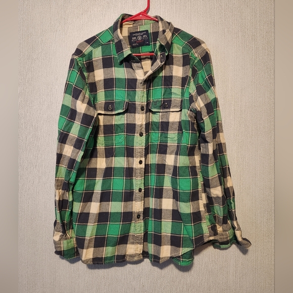 American Eagle thicker green and cream flannel Size Large - Picture 1 of 3
